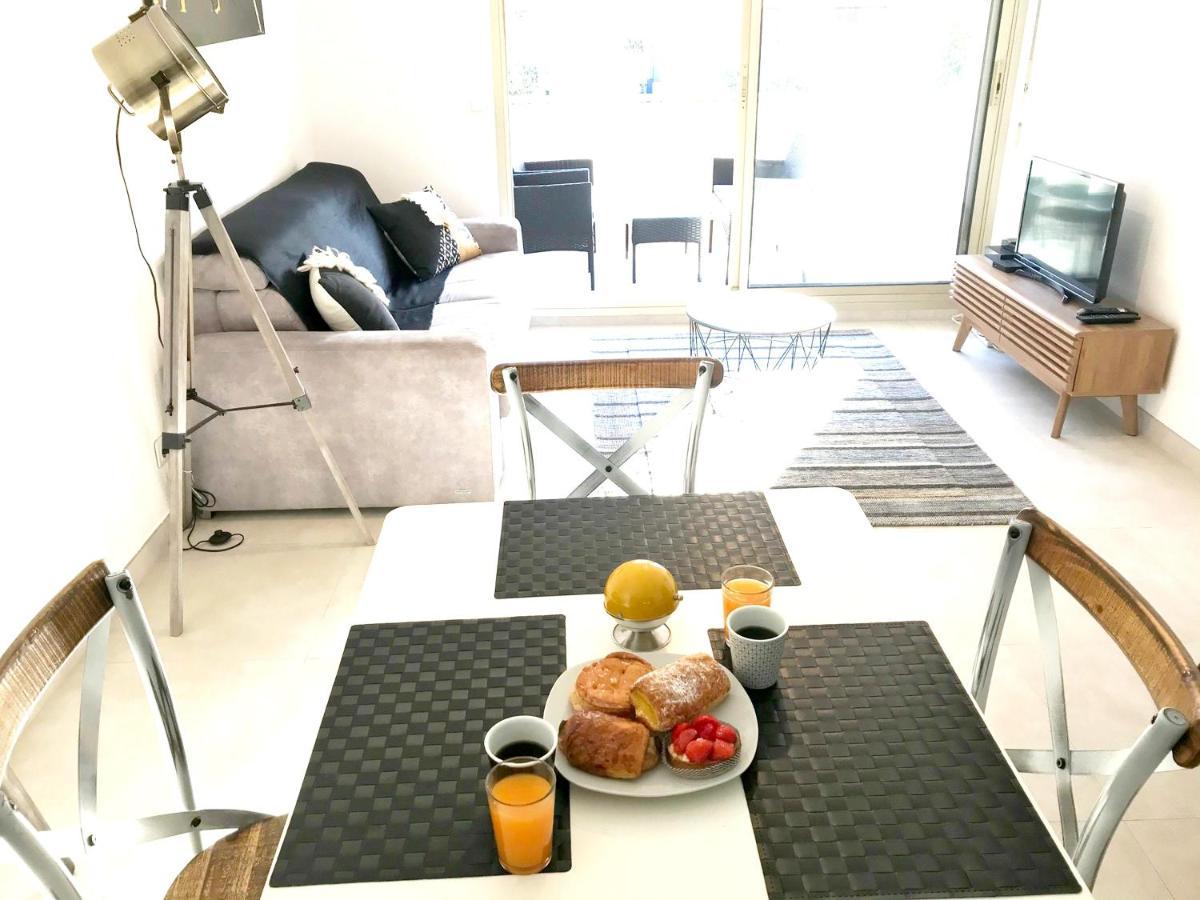 Appartement D'Une Chambre A Antibes A 550 M De La Plage Avec Vue Sur La Ville Terrasse Amenagee Et Wifi אנטיב מראה חיצוני תמונה